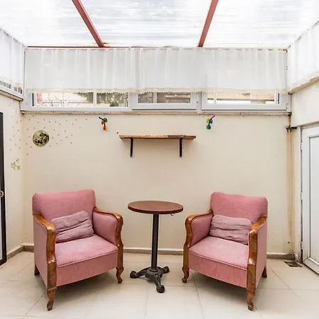 Apartment Lovely Near Trendy Attractions In The Center Of Kadikoy Istanbul